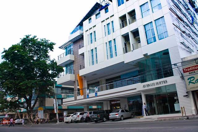 Avenue Suites